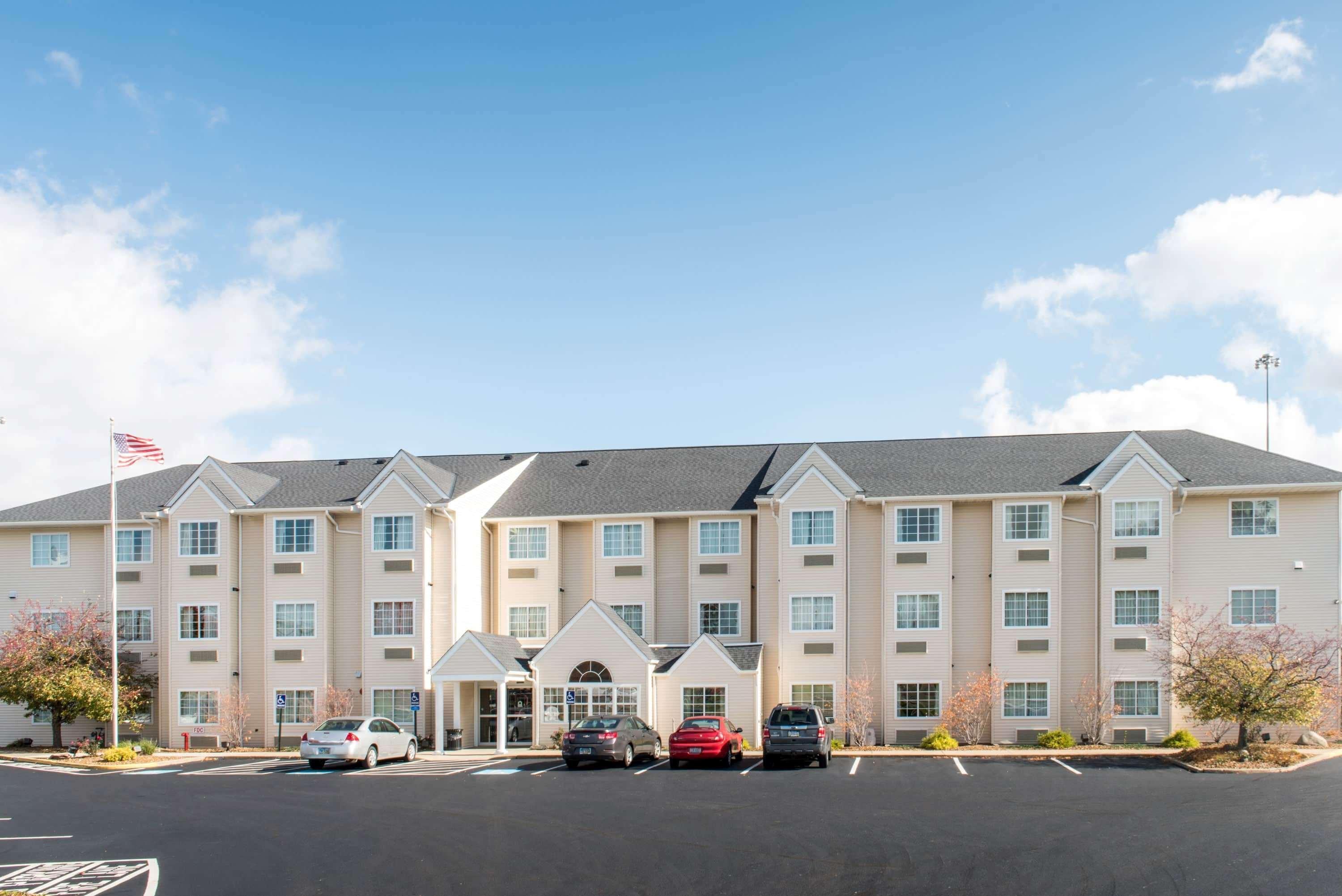 Microtel Inn And Suites North Canton Eksteriør bilde